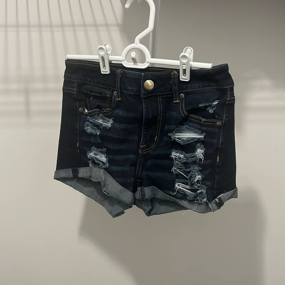 American Eagle ripped high rise shorts size 2